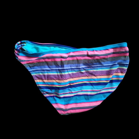 Summer Sale 🌼 l never worn but washed and removed tag. Has crotch sticker - Picture 2 of 9